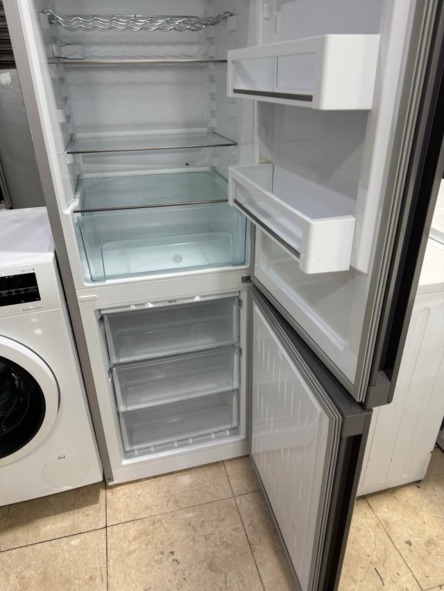 Lavadora Bosch y Frigorífico Liebherr