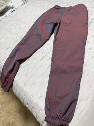 Pantalón chándal efecto nacarado