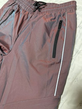Pantalón chándal efecto nacarado