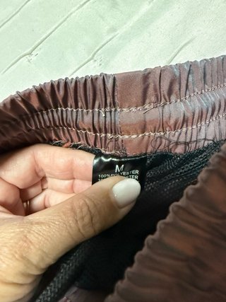 Pantalón chándal efecto nacarado