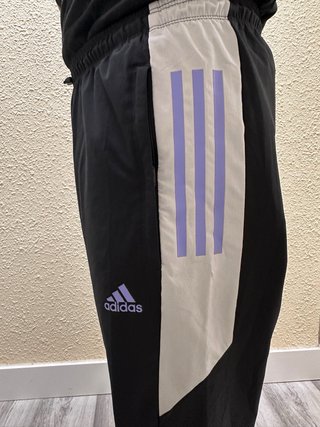 Pantalón de chándal Adidas negro