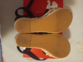 Sandalias cuña tacón negras y plateadas