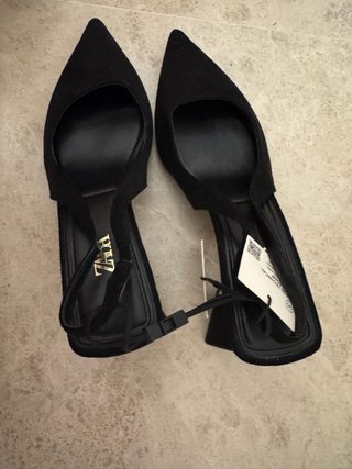 Zapato destalonado Zara ante negro