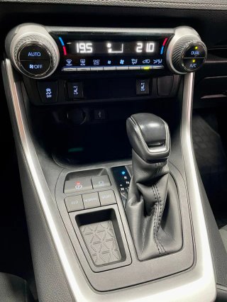 Toyota Rav4 2.5l 220H Business