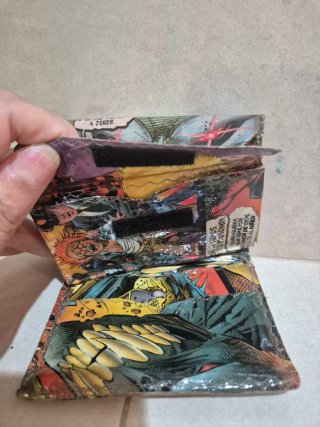 Billetera cómic multicolor