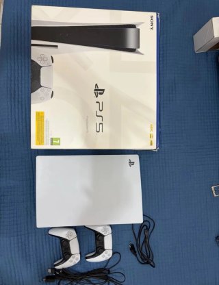 PlayStation 5 CON LETTORE