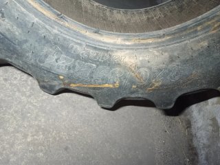 Rueda 320/85 R24 (12.4 R24)