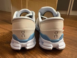 Zapatillas On Running Cloud Beige/Azul