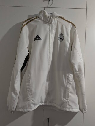 Chándal Real Madrid 2009 dorado