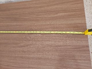 Mesa de salón de madera