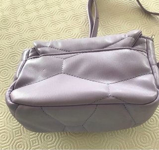 Mini bolsa lilás Bijou Brigitte