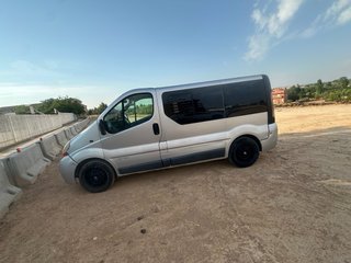 Renault Renaul. Trafic 2003