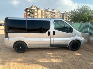 Renault Renaul. Trafic 2003