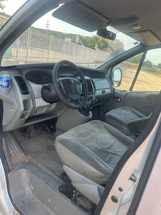Renault Renaul. Trafic 2003