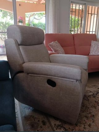 Poltrona relax in tessuto beige
