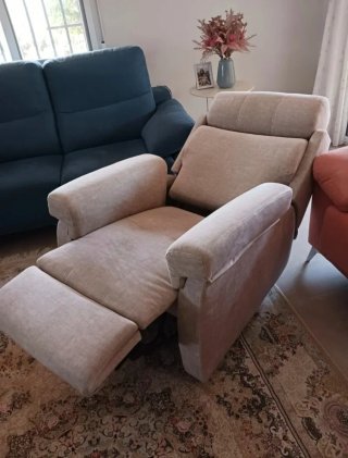 Poltrona relax in tessuto beige