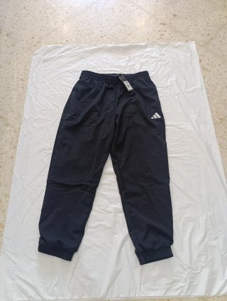 Pantalón deportivo Adidas negro