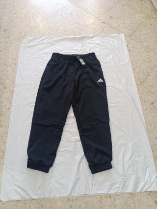 Pantalón deportivo Adidas negro