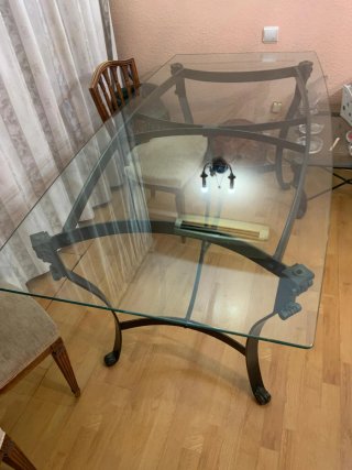 Mesa cristal patas hierro forjado
