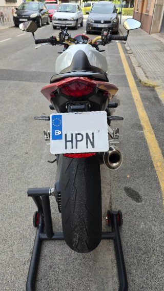 Honda CB1000R Tricolor
