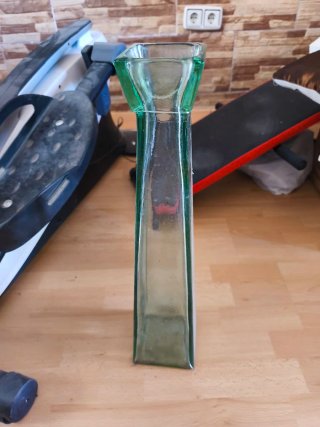 Jarrón Alto de Cristal