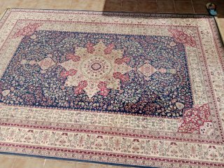 Alfombra Persa Azul y Roja