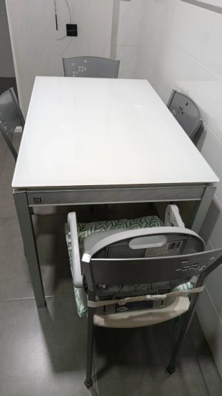 Mesa extensible cristal blanco y metal