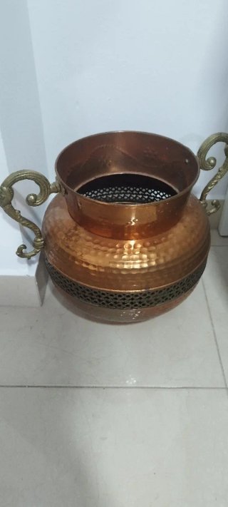 Macetero decorativo cobre y latón