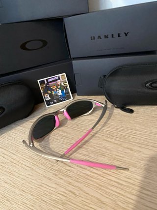 Gafas de sol Oakley plateadas y rosas
