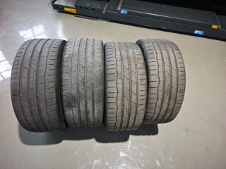 255/35 R21