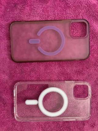 iPhone 11 Viola con custodie e protezioni