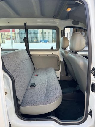 Renault Kangoo 2004