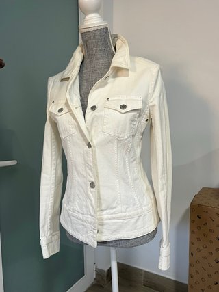 Chaqueta Burberry Blanca