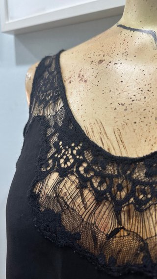 Blusa Mango Negra Encaje