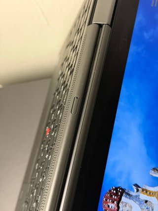 Lenovo ThinkPad X1 Yoga 8GB 256GB