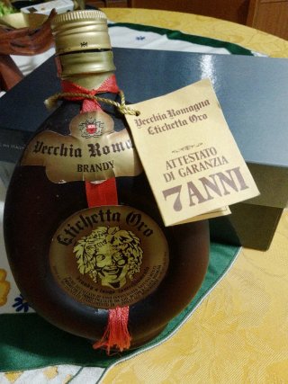 Vuota  Vecchia Romagna Etichetta Oro