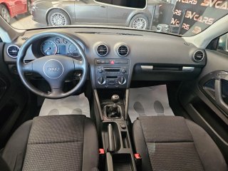 Audi A3 1.6 gasolina 102cv,110.000k,único dueño