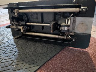 Máquina de coser Alfa clásica negra