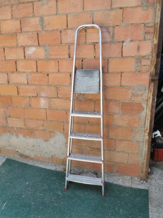Escalera aluminio 182 cm