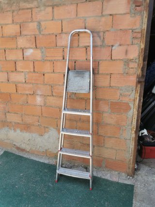 Escalera aluminio 182 cm