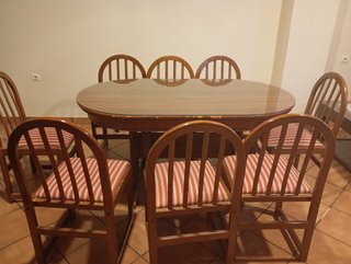 Mesa comedor extensible y 8 sillas