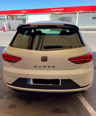 SEAT Leon Cupra Carbon