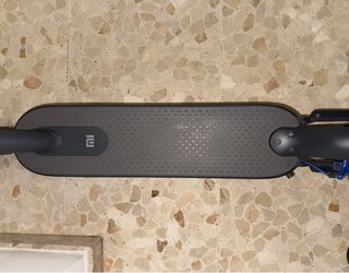 Patinete Eléctrico Xiaomi Mi Scooter 3 + Casco