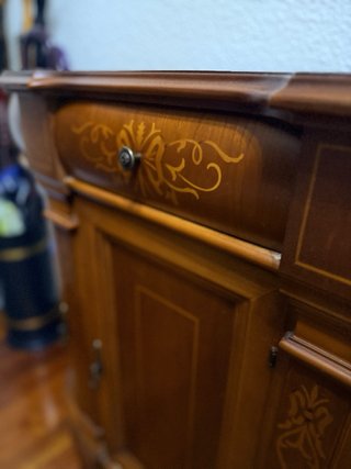 Mueble recibidor clásico de madera
