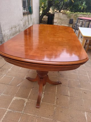 Mesa de comedor extensible de madera