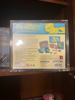 Caja Entrenador Élite Pokémon Truenos Perdidos