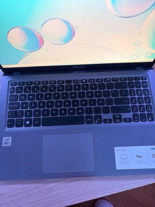 ASUS VivoBook F515JA-EJ2882W