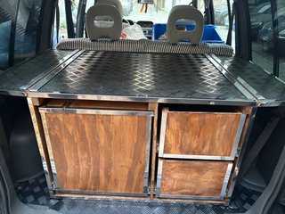 Mueble camper para coche