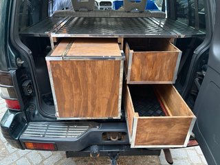 Mueble camper para coche