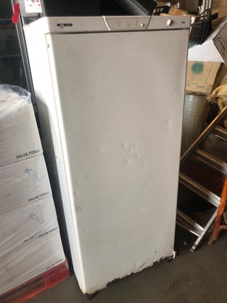 Congelatore verticale bianco